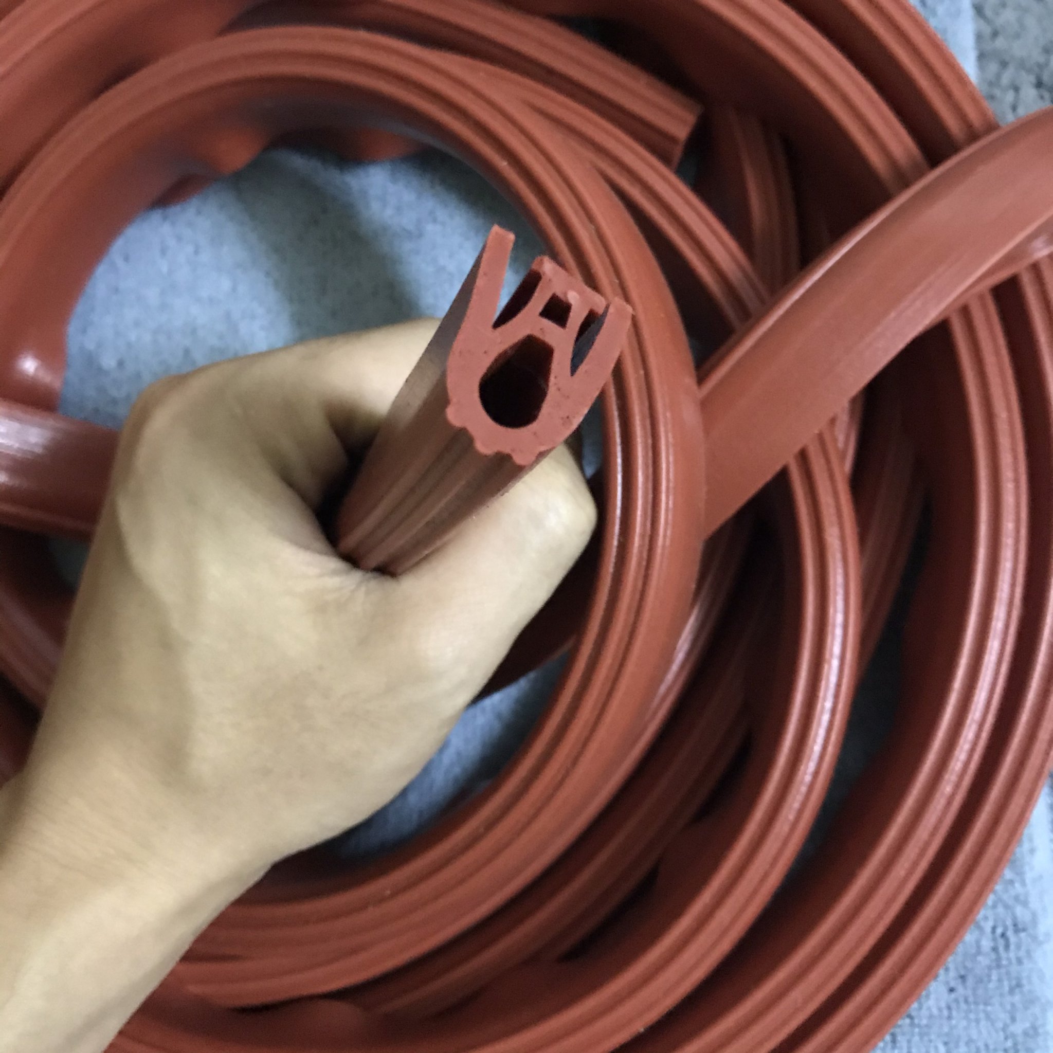 Công ty sản xuất gioăng cao su